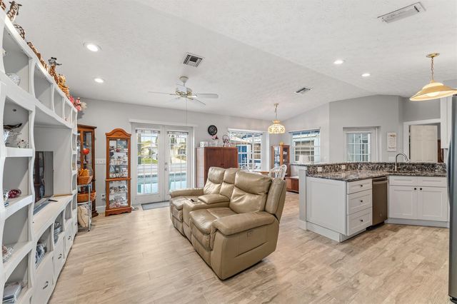 4459 SE Kubin Avenue, Stuart, FL 34997