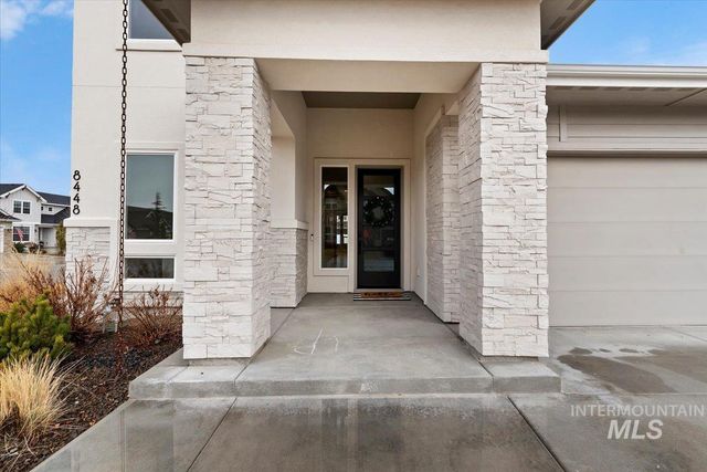 8448 W Brooks Dr, Boise, ID 83714