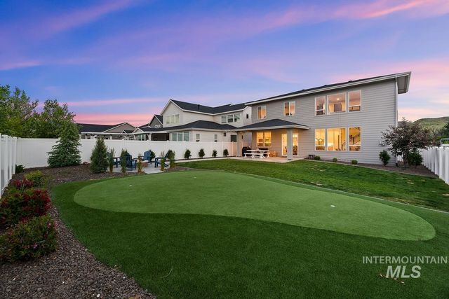 8448 W Brooks Dr, Boise, ID 83714