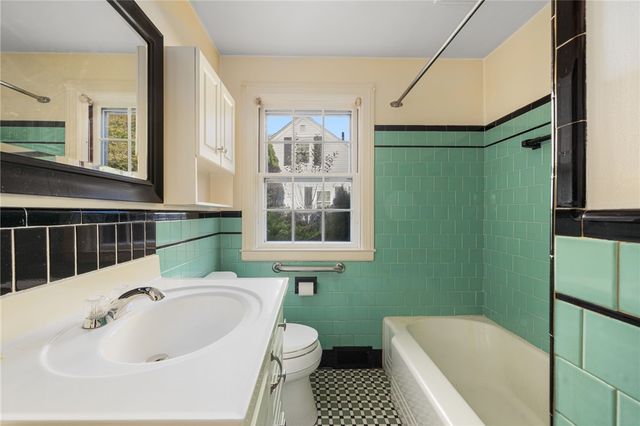 2 Preserved Arnold Court, Lincoln, RI 02865