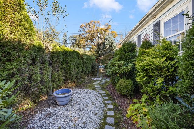 2 Preserved Arnold Court, Lincoln, RI 02865