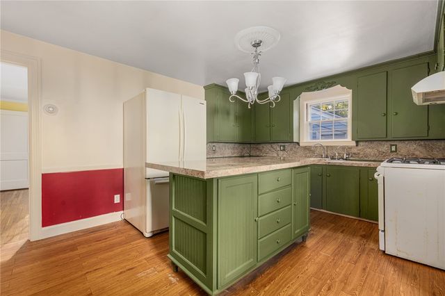 2 Preserved Arnold Court, Lincoln, RI 02865