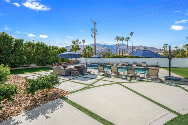 2932 N Sunrise Way, Palm Springs, CA 92262