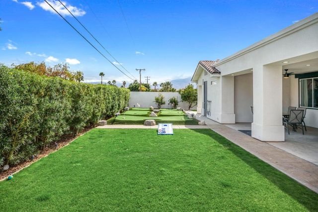 2932 N Sunrise Way, Palm Springs, CA 92262