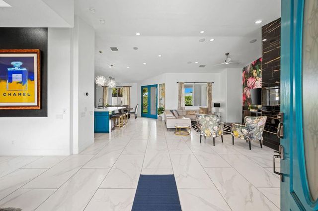 2932 N Sunrise Way, Palm Springs, CA 92262