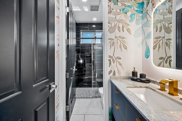 2932 N Sunrise Way, Palm Springs, CA 92262