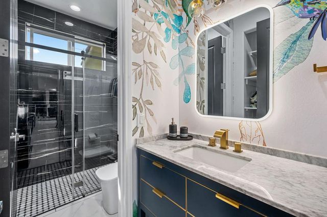 2932 N Sunrise Way, Palm Springs, CA 92262