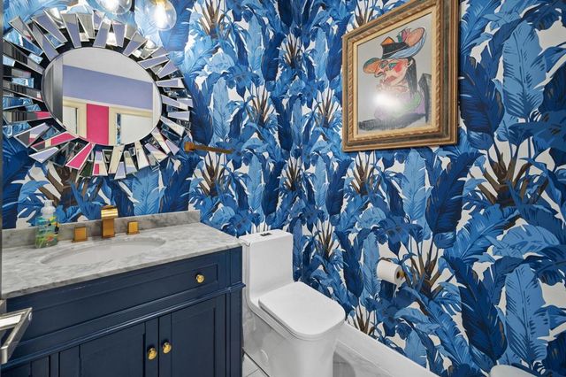 2932 N Sunrise Way, Palm Springs, CA 92262