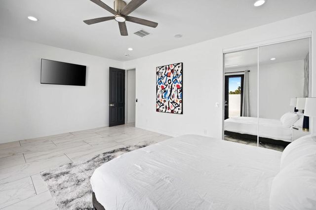 2932 N Sunrise Way, Palm Springs, CA 92262