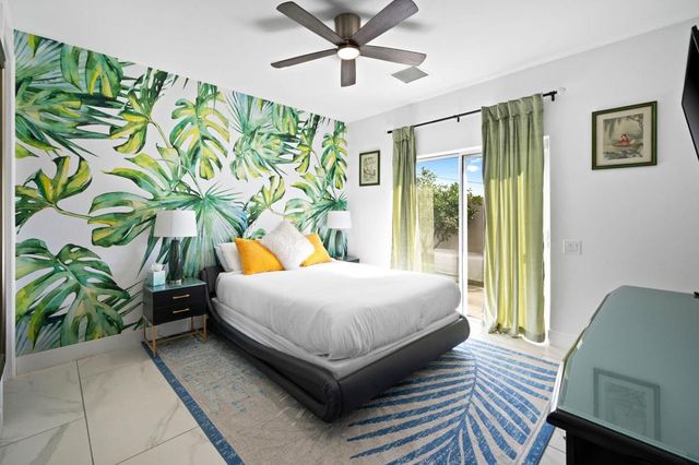 2932 N Sunrise Way, Palm Springs, CA 92262