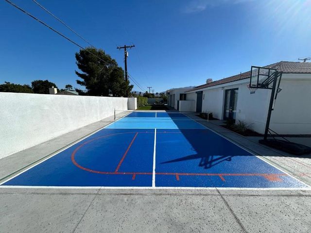 2932 N Sunrise Way, Palm Springs, CA 92262