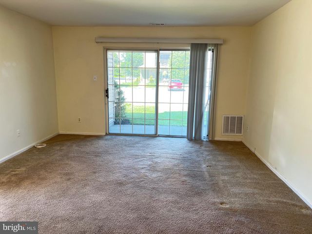 2103 TANGLEWOOD CT, Sewell, NJ 08080