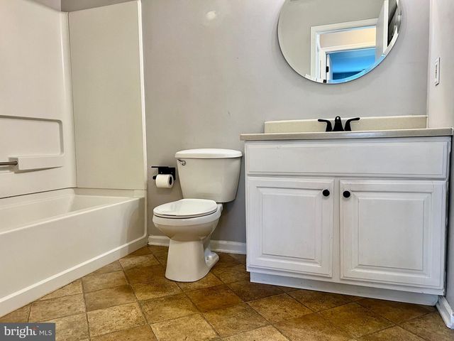 2103 TANGLEWOOD CT, Sewell, NJ 08080