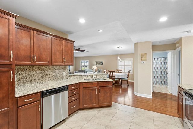 24 Alta Loma, Port St. Lucie, FL 34952