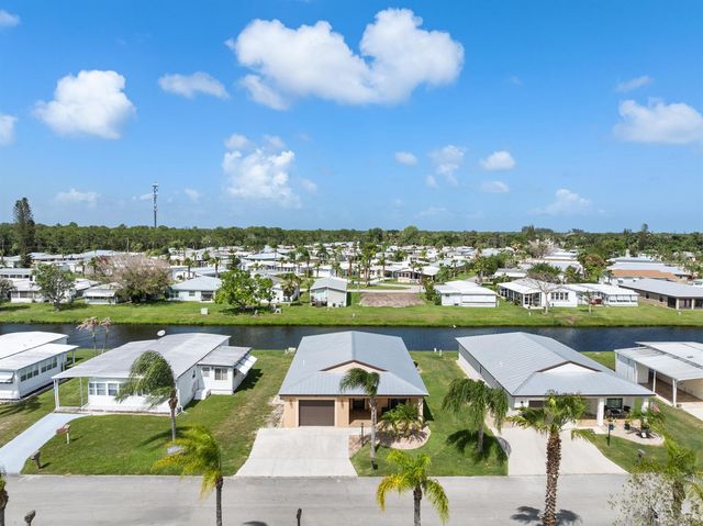 24 Alta Loma, Port St. Lucie, FL 34952