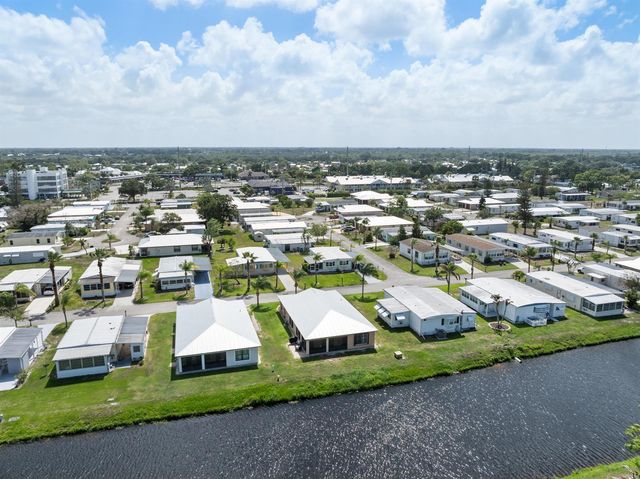24 Alta Loma, Port St. Lucie, FL 34952