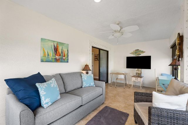 24 Alta Loma, Port St. Lucie, FL 34952