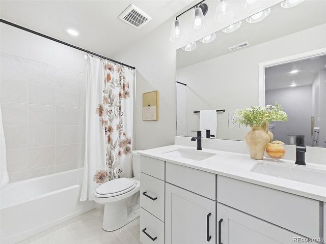 8374 Holman St A, Arvada, CO 80005
