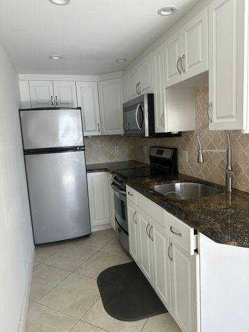 15 S Golfview Road 504, Lake Worth Beach, FL 33460