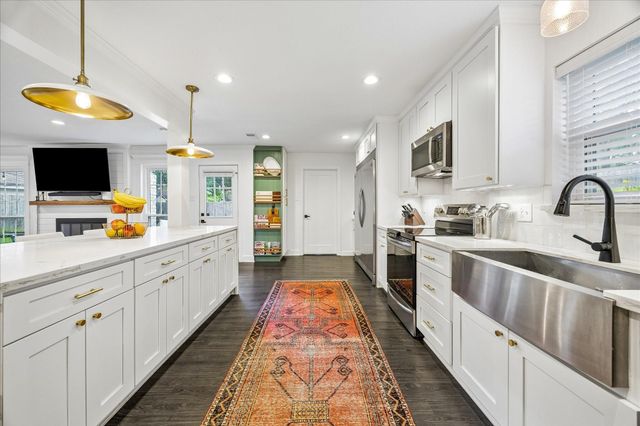 747 Thistlewood Drive, Houston, TX 77079