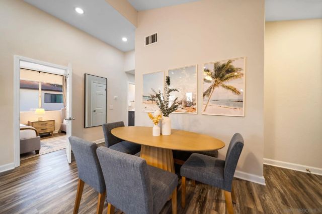 7377 Eads Ave., La Jolla, CA 92037
