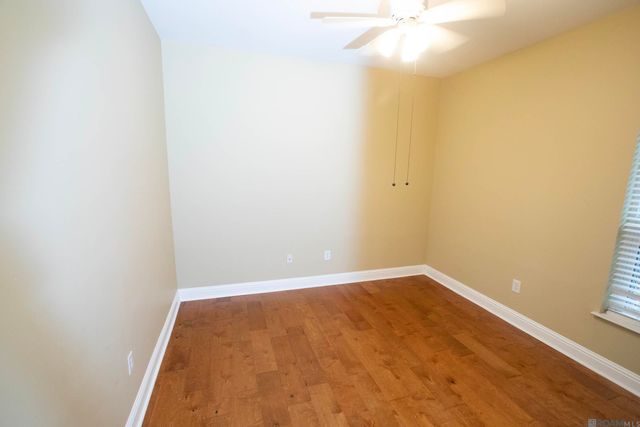 732 Troutbeck Dr, Baton Rouge, LA 70810