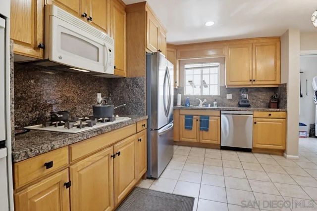 4323 Argos, San Diego, CA 92116