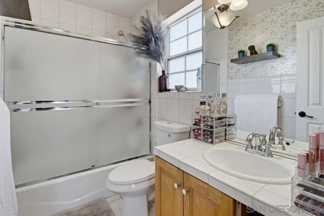 4323 Argos, San Diego, CA 92116