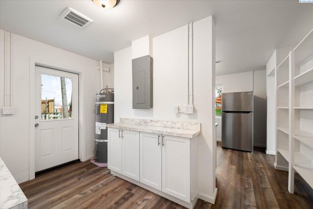 505 N 15th Ave, Pasco, WA 99301