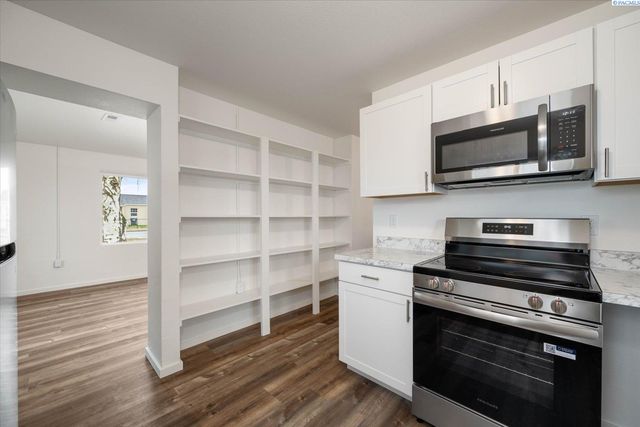 505 N 15th Ave, Pasco, WA 99301