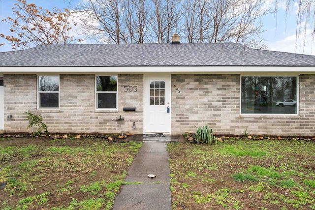 505 N 15th Ave, Pasco, WA 99301