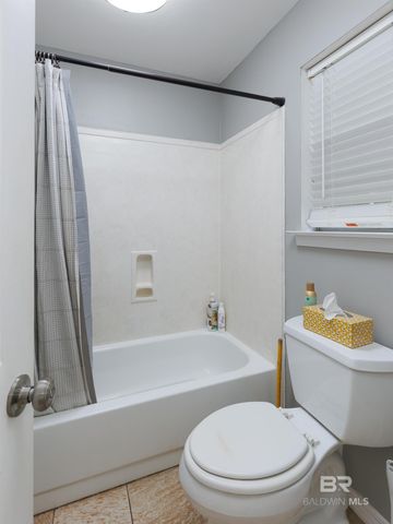 8011 Suzanne Way, Mobile, AL 36695