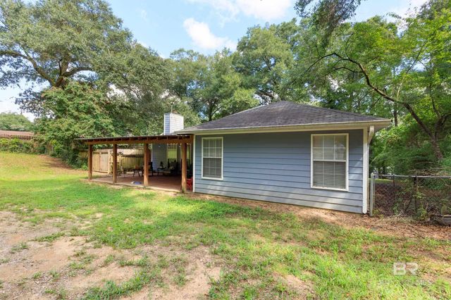 8011 Suzanne Way, Mobile, AL 36695
