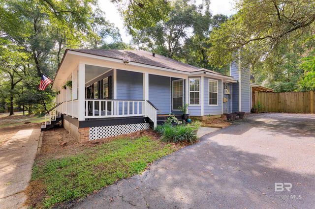 8011 Suzanne Way, Mobile, AL 36695