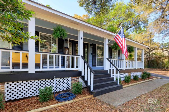 8011 Suzanne Way, Mobile, AL 36695