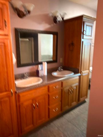 1031 Deer Cliff Court, Fort Wayne, IN 46804