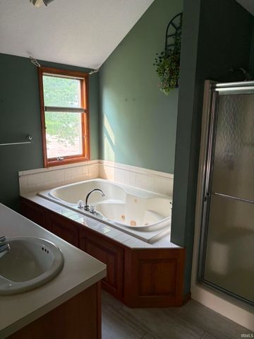 1031 Deer Cliff Court, Fort Wayne, IN 46804