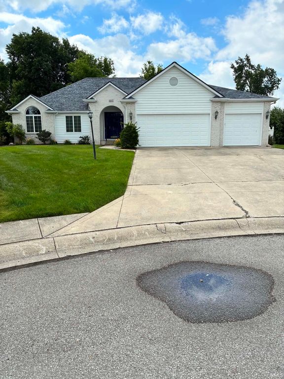 1031 Deer Cliff Court, Fort Wayne, IN 46804