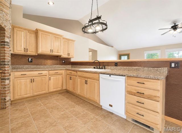 3208 Pintail Ridge Road, Bonne Terre, MO 63628