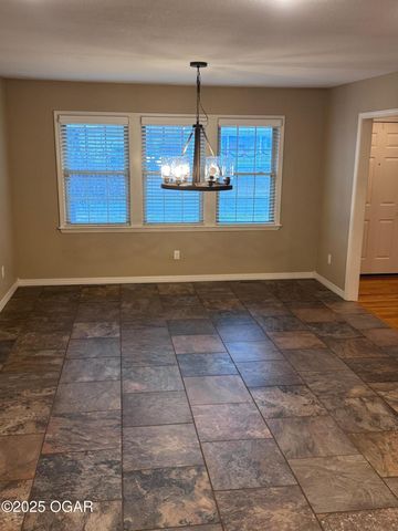 2610 S Ohio Avenue, Joplin, MO 64804