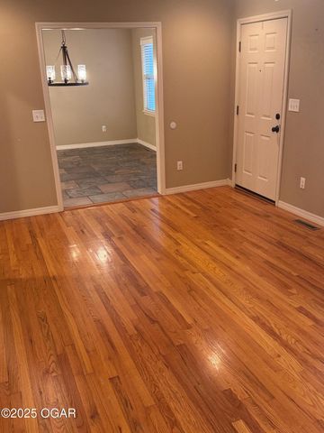 2610 S Ohio Avenue, Joplin, MO 64804