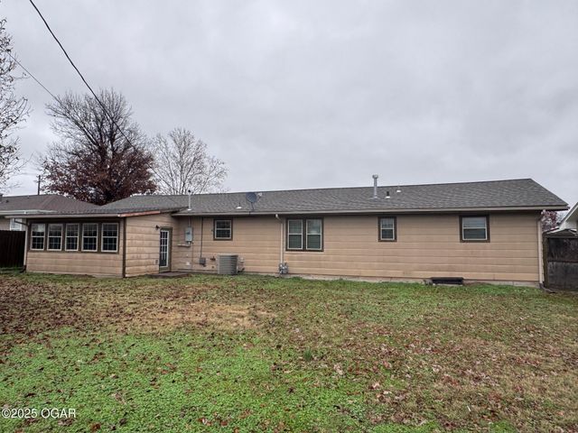 2610 S Ohio Avenue, Joplin, MO 64804