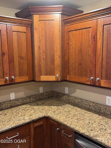 2610 S Ohio Avenue, Joplin, MO 64804