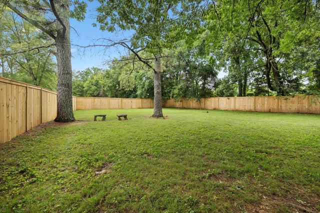 2614 Elam Rd, Murfreesboro, TN 37127