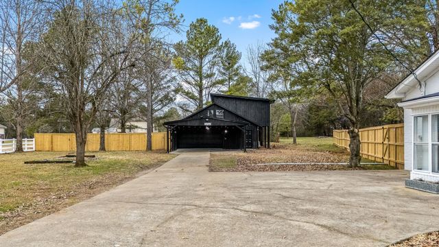2614 Elam Rd, Murfreesboro, TN 37127