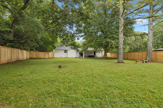 2614 Elam Rd, Murfreesboro, TN 37127