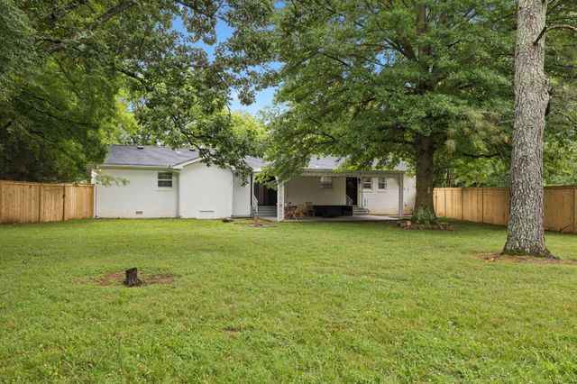 2614 Elam Rd, Murfreesboro, TN 37127