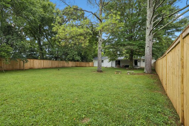 2614 Elam Rd, Murfreesboro, TN 37127
