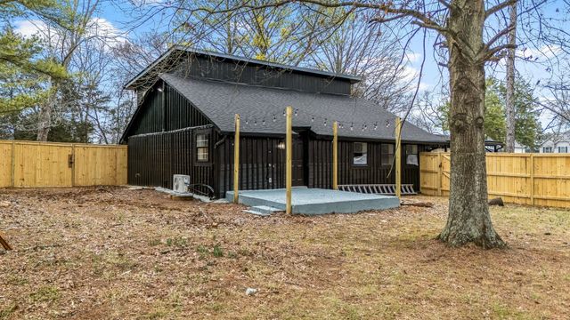 2614 Elam Rd, Murfreesboro, TN 37127