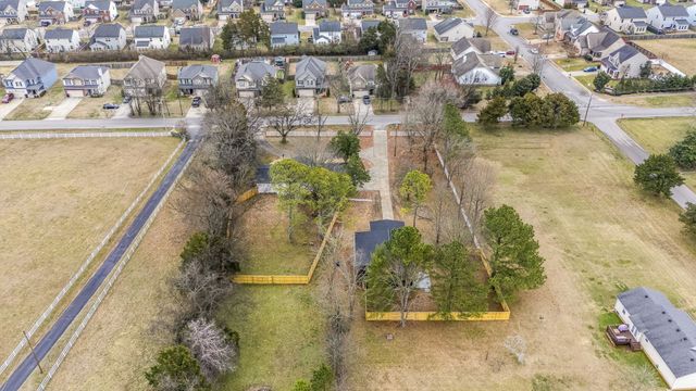 2614 Elam Rd, Murfreesboro, TN 37127
